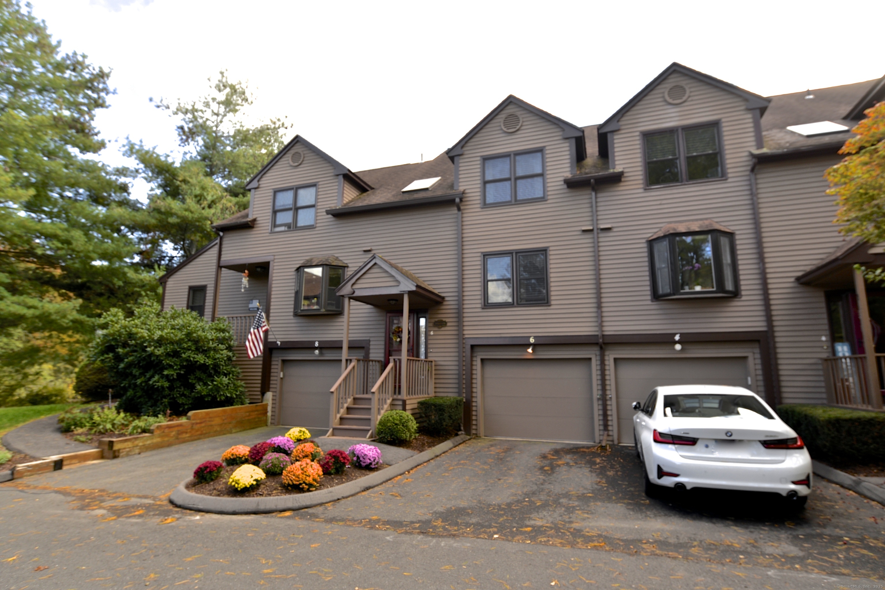 6 Rosewood Circle, 6, Monroe, CT 06468 | For Sale at $425,000