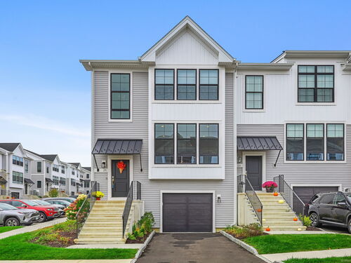  townhouse condo for sale located at 25 East Cross Trail, 25, Danbury, CT 06810