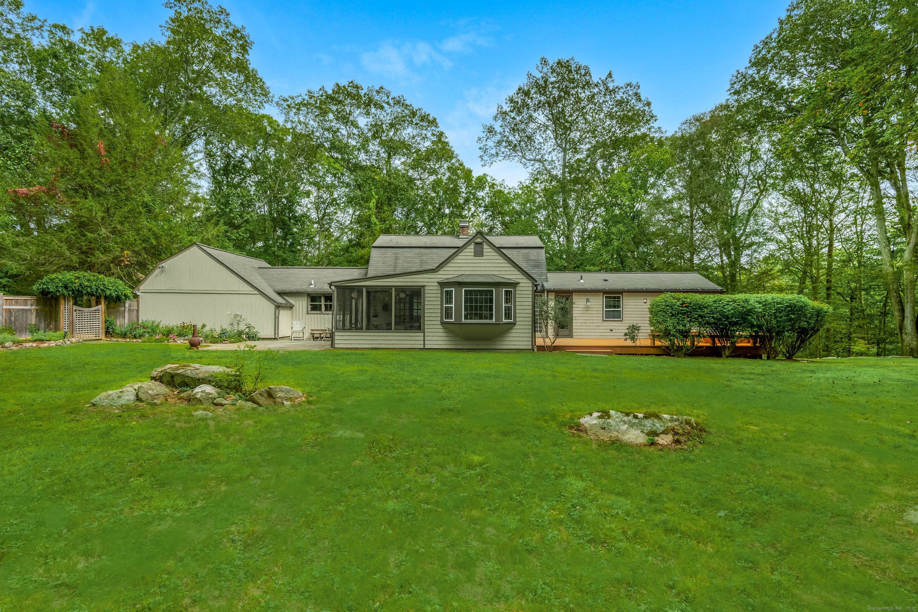 32 Calvin Road, Weston, CT 06883 | Sold at $998,000