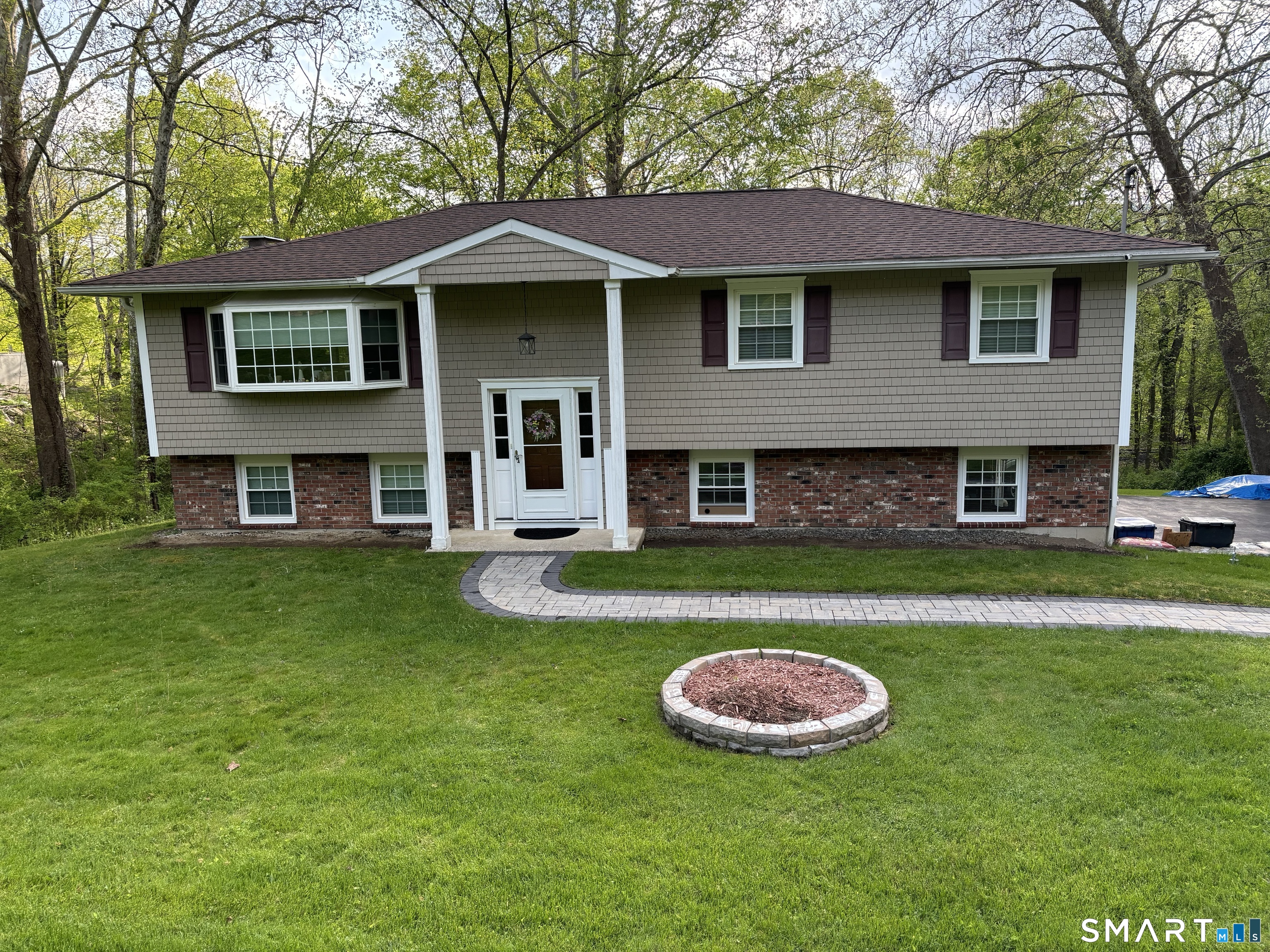 22 Prospect Drive, Brookfield, CT 06804 | For Sale at $598,000