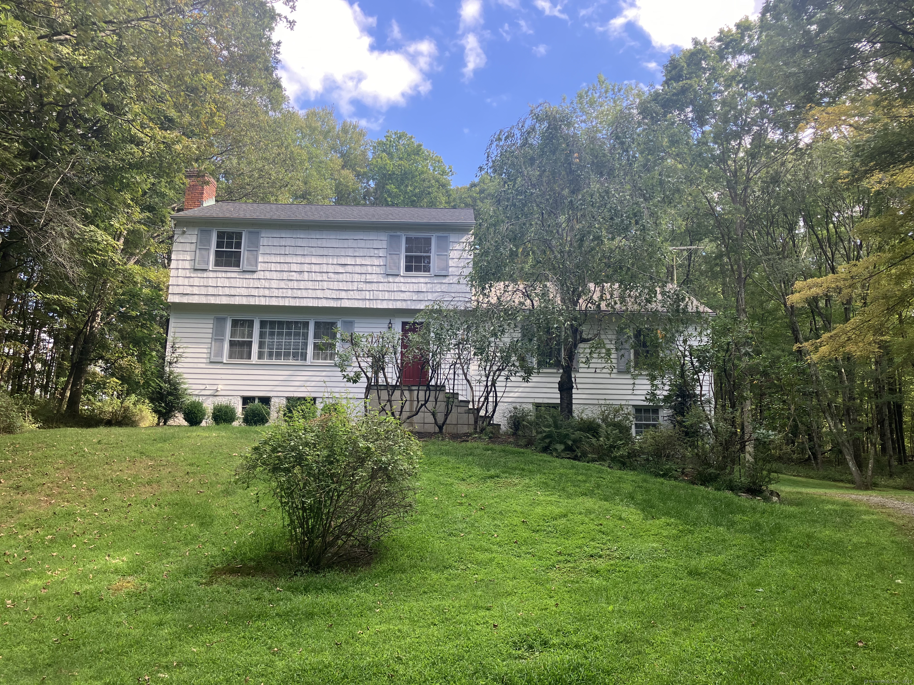 131 Indian Hill Road, Wilton, CT 06897 | For Sale at $925,000