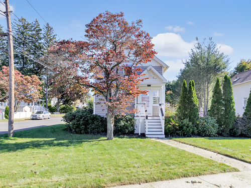  single family home for sale located at 700 Huntington Road, Stratford, CT 06614