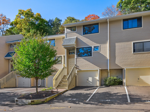  townhouse condo for sale located at 34 Sunrise Hill Road, 34, Norwalk, CT 06851