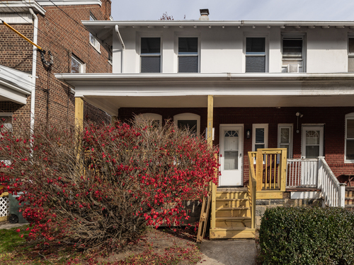  single family home for sale located at 400 East Avenue, Bridgeport, CT 06610