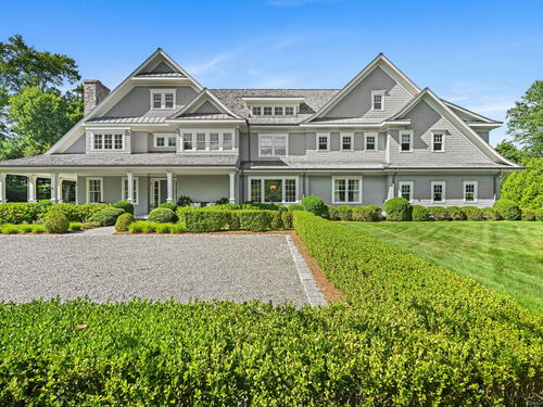  single family home sold located at 585 Canoe Hill Road, New Canaan, CT 06840