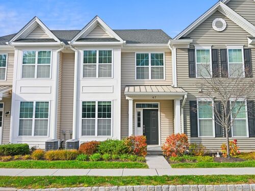  townhouse condo for sale located at 47 Warrington Round, 47, Danbury, CT 06810