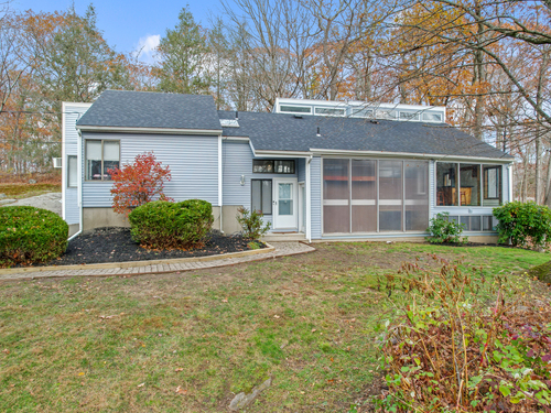  single family home for sale located at 6 Dartmouth Drive, Shelton, CT 06484