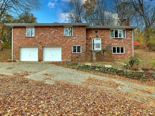  single family home for sale located at 176 Strobel Road, Trumbull, CT 06611