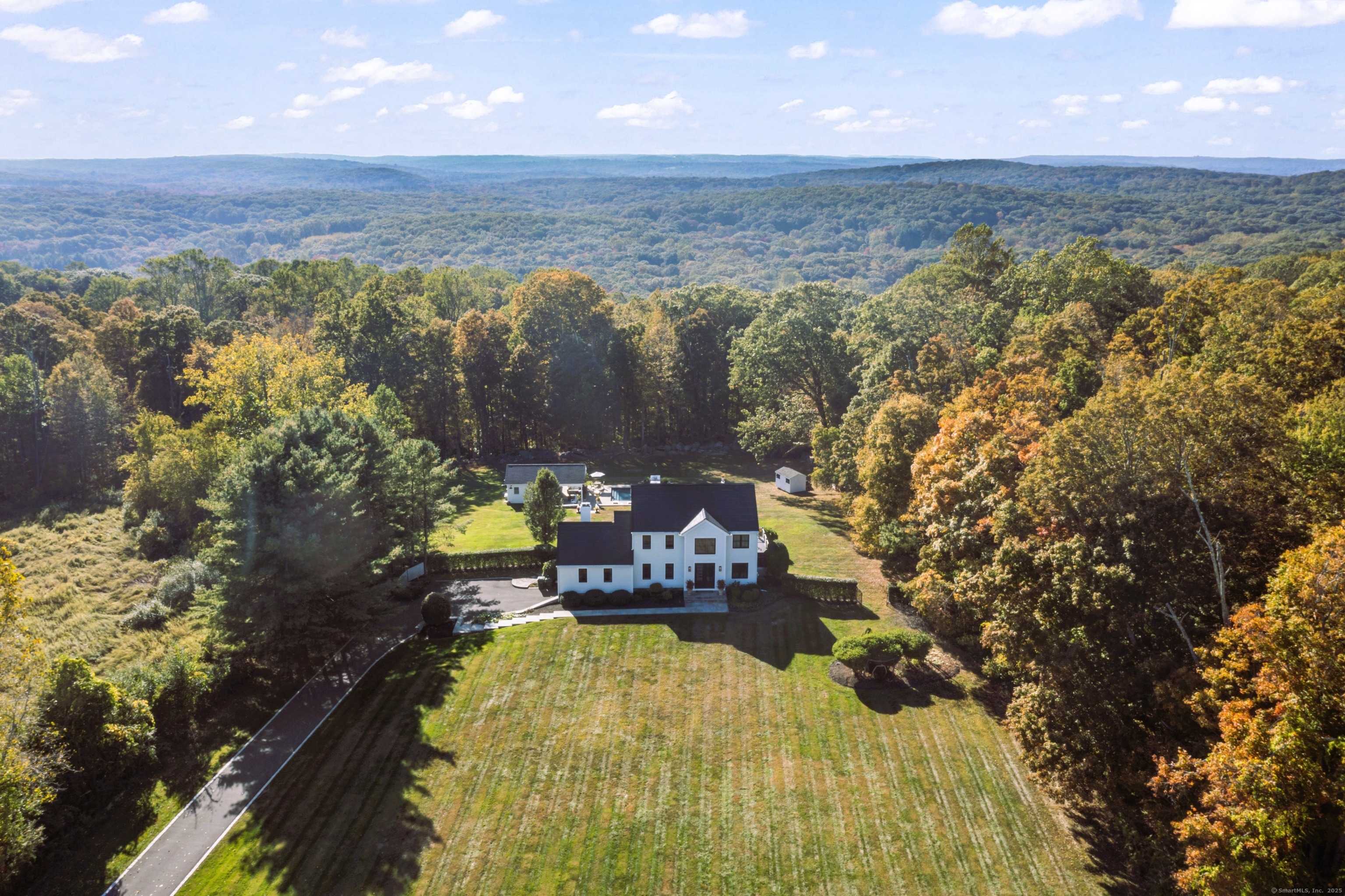 40 Great Ring Road, Newtown, CT 06482 | For Sale at $1,399,999