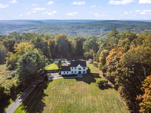  single family home for sale located at 40 Great Ring Road, Newtown, CT 06482