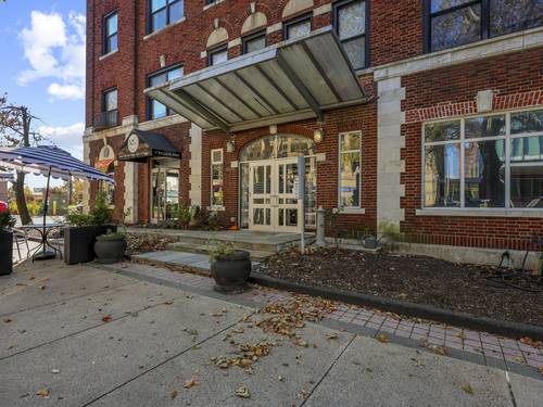  townhouse condo for sale located at 881 Lafayette Boulevard, 1a, Bridgeport, CT 06604