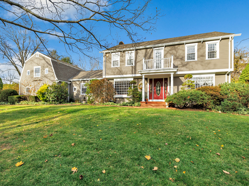  single family home for sale located at 160 Old Coach Lane, Stratford, CT 06614