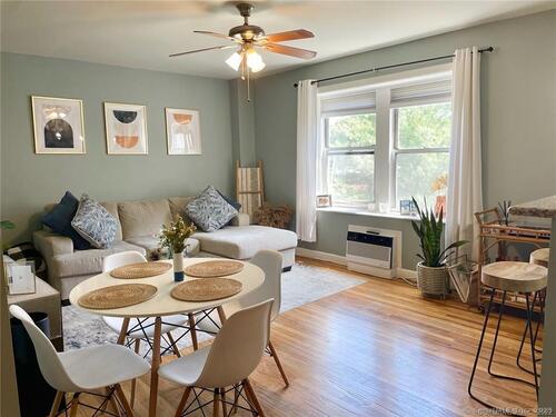  condo home for sale located at 124 Woodside Green Street, 3b, Stamford, CT 06901