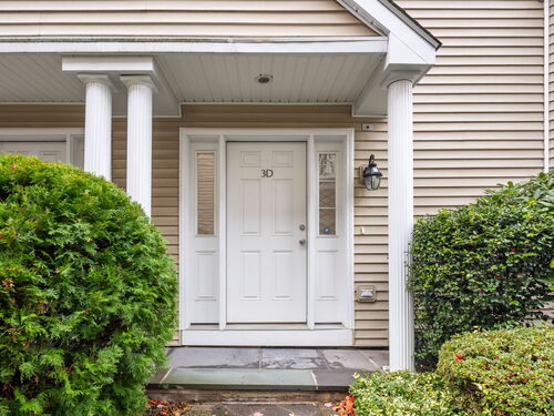  townhouse condo for sale located at 160 Glenbrook Road, 3d, Stamford, CT 06902