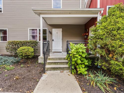  townhouse condo for sale located at 23 Scuppo Road, apt 3-4, Danbury, CT 06811