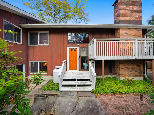 Contemporary single family home for sale located at 4 Alan Road, Danbury, CT 06810