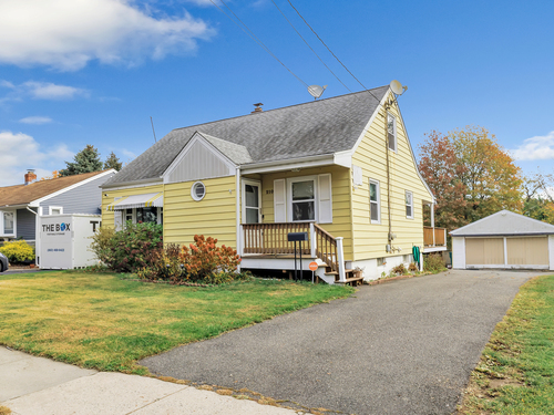  single family home for sale located at 210 Wiklund Avenue, Stratford, CT 06614