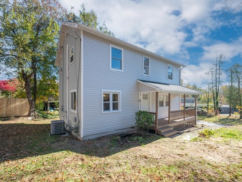  single family home for sale located at 7 Albert Road, Danbury, CT 06811