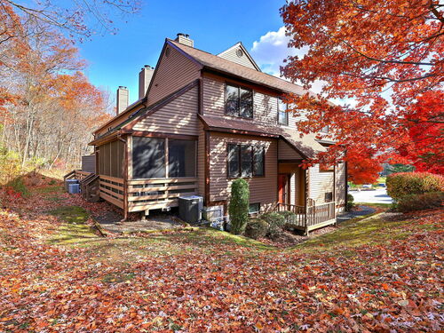  townhouse condo for sale located at 13 Shadow Wood Circle, 13, Monroe, CT 06468