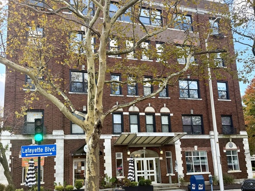  condo home for sale located at 881 Lafayette Boulevard, 5k, Bridgeport, CT 06604