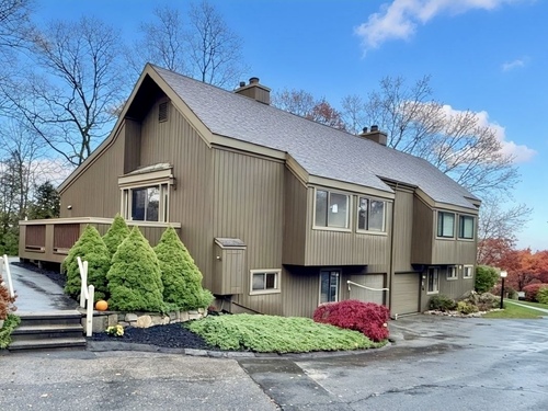  condo home for sale located at 164 Bison Lane, a, Stratford, CT 06614