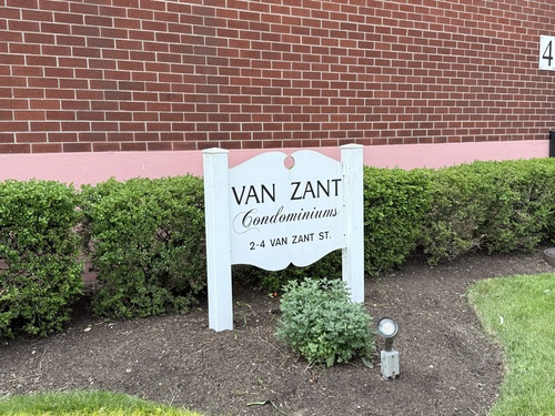  condo home for sale located at 4 Van Zant Street, apt b8, Norwalk, CT 06855