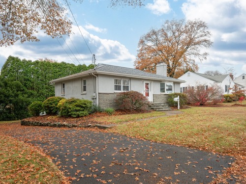  single family home for sale located at 735 Chickadee Lane, Stratford, CT 06614