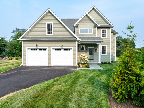 New construction single family home for sale located at 6 Walnut Ridge Court, Stamford, CT 06905