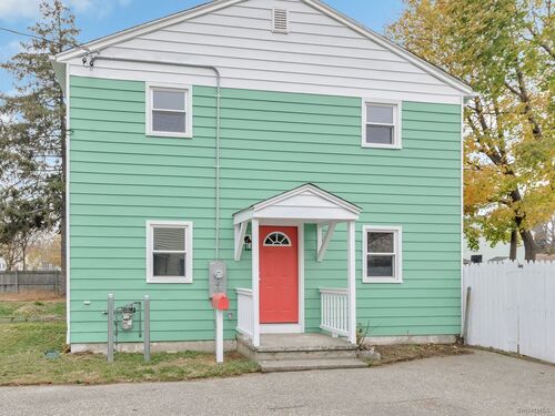  single family home for sale located at 366 Columbus Avenue, Stratford, CT 06615