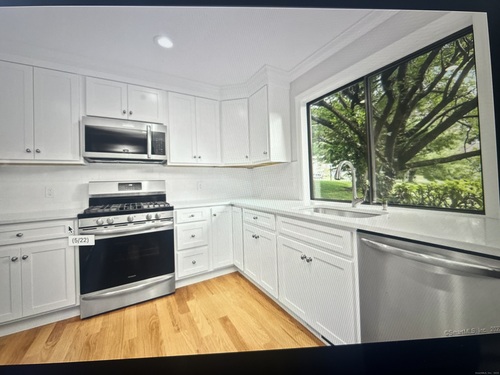  condo home for sale located at 383 Sequoia Lane, a, Stratford, CT 06614