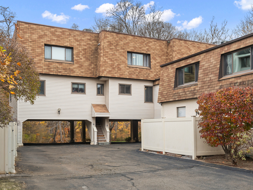  townhouse condo for sale located at 37 Riverside Avenue, apt d, Stamford, CT 06905