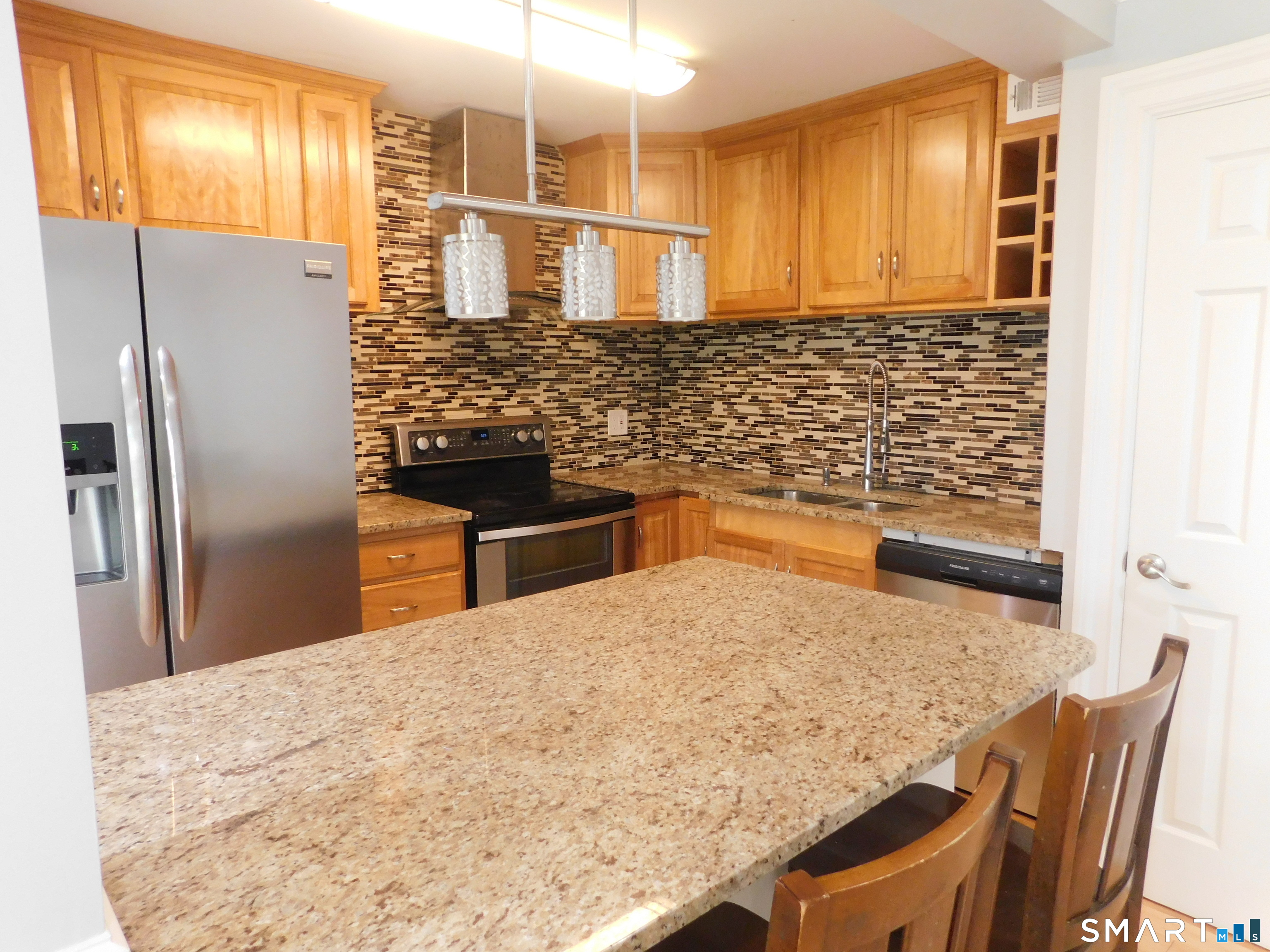 38 Padanaram Avenue, 1, Danbury, CT 06811 | For Sale at $274,700