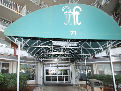  condo home for sale located at 71 Strawberry Hill Avenue, apt 118, Stamford, CT 06902