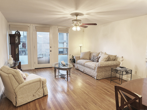  condo home for sale located at 160 Fairfield Woods Road, apt 35, Fairfield, CT 06825