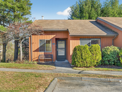  condo home for sale located at 425 Asbury Ridge, 425, Shelton, CT 06484