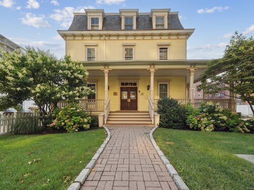  condo home for sale located at 49 Glenbrook Road, 108, Stamford, CT 06902