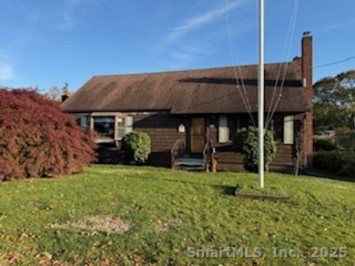  single family home for sale located at 559 Oak Bluff Avenue, Stratford, CT 06615