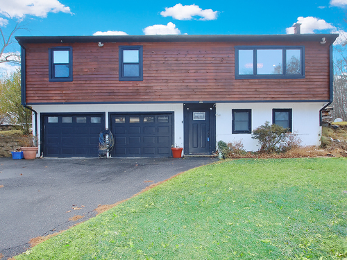  single family home for sale located at 5 Deer Trail, Newtown, CT 06482