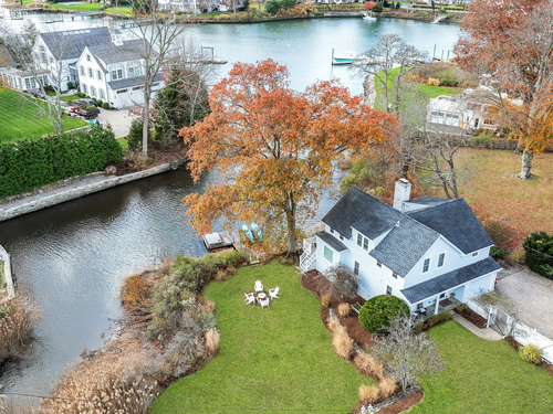 Waterfront antique single family home for sale located at 209 Rowayton Avenue, Norwalk, CT 06853