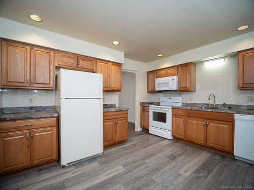  townhouse condo for sale located at 3989 Park Avenue, 3989, Fairfield, CT 06825