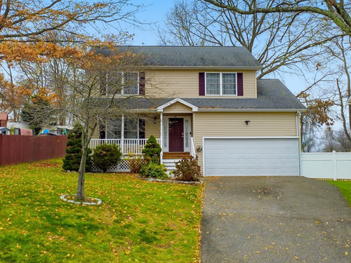  single family home for sale located at 72 Broadmere Road, Stratford, CT 06614