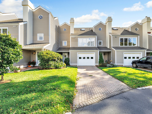 Waterfront townhouse condo for sale located at 32 Harbour View Place, 32, Stratford, CT 06615