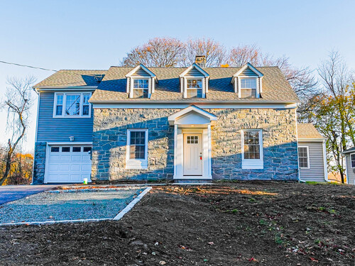  single family home for sale located at 206 Huntington Turnpike, Bridgeport, CT 06610