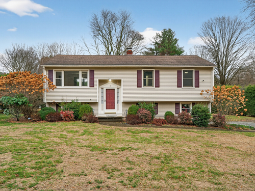  single family home for sale located at 3 Cherry Heights Terrace, Newtown, CT 06482