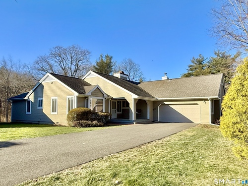  condo home for sale located at 1 Alfred Lane, Stamford, CT 06902