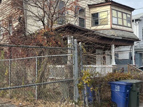  multi family home for sale located at 179 4th Street, Bridgeport, CT 06607