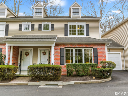  townhouse condo for sale located at 10 Hawthorne Ridge Circle, 10, Trumbull, CT 06611