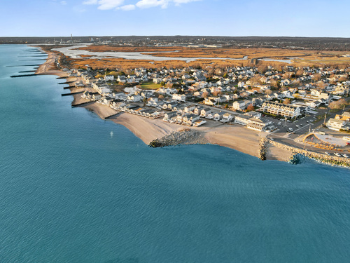  single family home for sale located at 44 Washington Parkway, Stratford, CT 06615