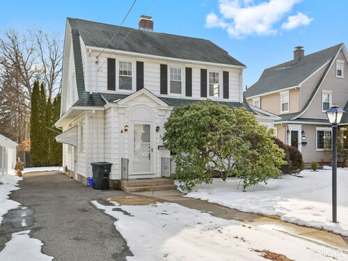  single family home for sale located at 327 Meadowbrook Road, Fairfield, CT 06824