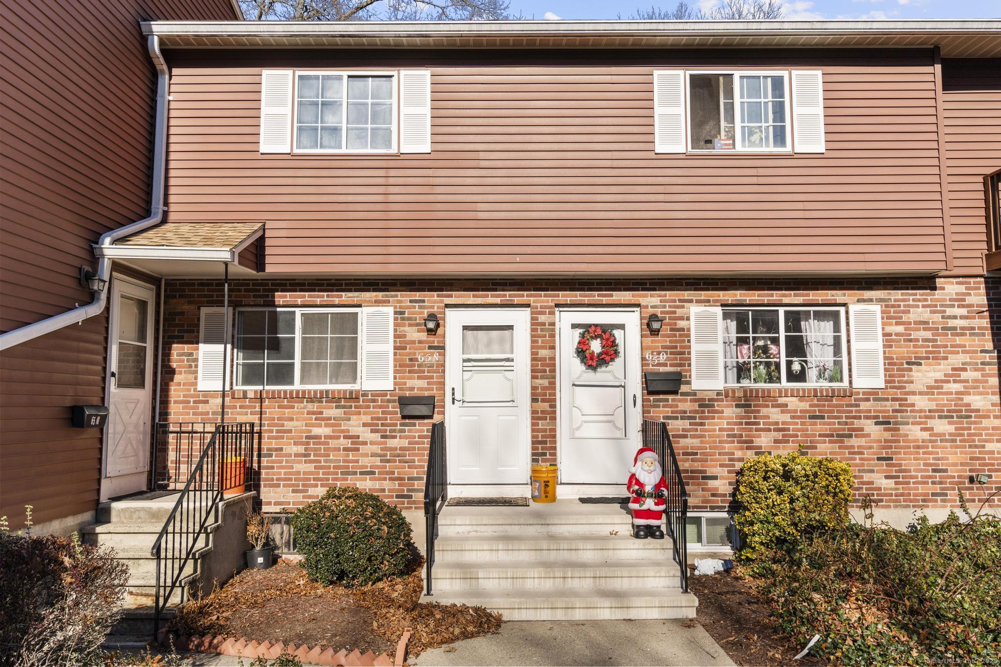 65 Patricia Road, n, Bridgeport, CT 06606 | For Sale at $299,000